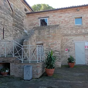 In Vecchio Granaio Farm stay Treia