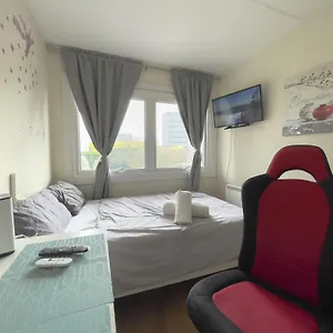Charming For Rent Ideal For Tourists Near Portobello Market London