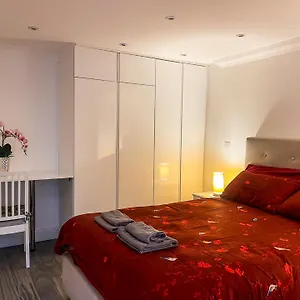 Ensuite With Jacuzzi Homestay *