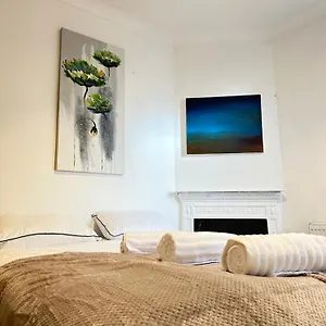 Apartment Family 2 Bedroom Flat In Fulham *