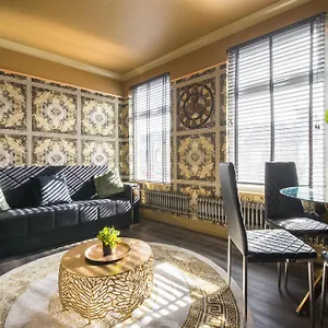 Appartamento Lux Versace 1 Bed, Hot Tub, Pool Table, Sky Tv *