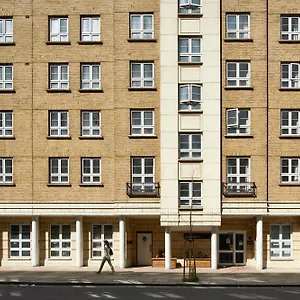 Schafer House Apartment London