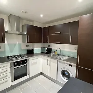 Apartment Contractors And Relocation Multiple London
