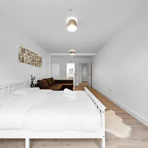 Apartment 3 Bedroom Sleep12 In Mr2 London