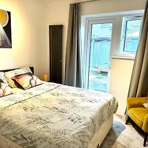 Spacious 1br Flat With Private Bath And Kitchen In Canary Wharf 2 Apartment London