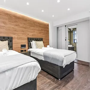 Luxury Abode: 5-bed Haven Ideal For Big Groups! Apartment