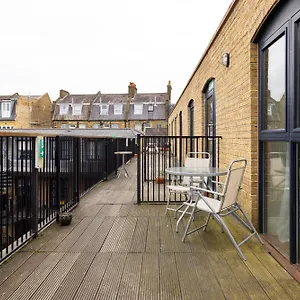 Apartment The Tooting Hideout - Dazzling 3bdr Flat With Balcony *