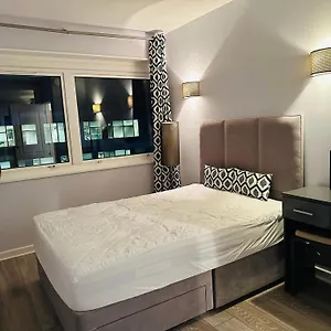 Modern Flat - Fantastic Location 10 Min Walking To Oxford Street! Apartment
