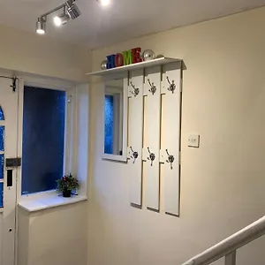 Contractor & Family Friendly House Romford Apartment