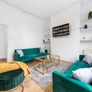 Brixton Retreat Cozy 2-bedroom Living Space * London