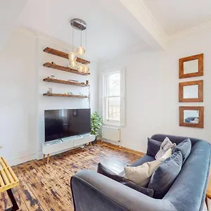 Apartment Modern 1bd Flat In Clapham Old Town London