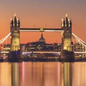 Bermondsey 4 People In The Center شقة لندن