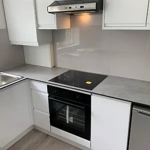 Modern Brand New Build Studio Apartment London