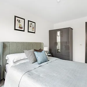 Apartment Stunning 3 Bedroom Penthouse Private Terrace Ac *