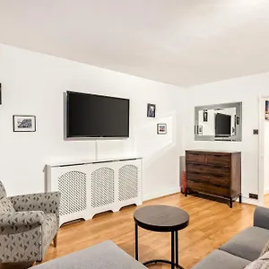Apartment Spacious Ground Floor - Fab Location