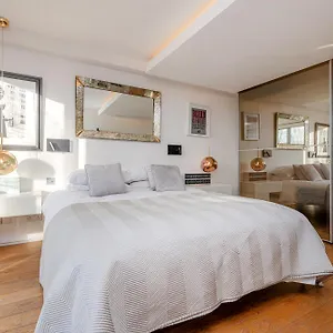 Apartment Stunning 3 Bedroom, 3 Bathroom Duplex With Terrace London