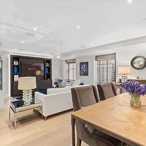 St Park And Westminster Luxury Apartment