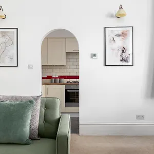 The Kensington Apartment *