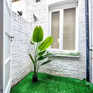 Camden Cocoon, 2' From Tube Up To 4 *
