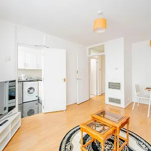 Superb 2 Bedroom Flat In The Heart Of Marylebone Apartment London