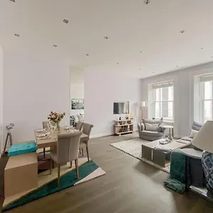 Exceptional In The Desirable Street * London