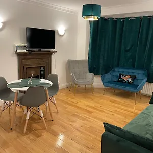 Apartment Superb 2 Bedrooms Broadway Next To Tube & Buses Ealing
