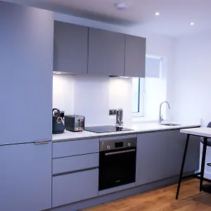 Fezza Luxury London
