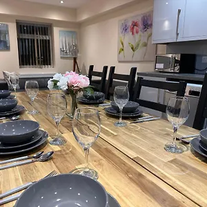 Casa de Férias 5 Bed 5 Bath / Brick Lane E1 *