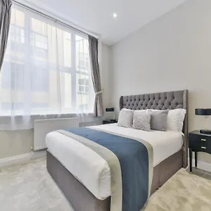 Avari - Hatton Collection * London