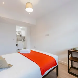 Apartment Studio *