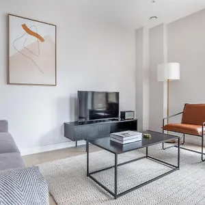 Centralised & Comfy - Sleeps 8 People Shoreditch Apartment *