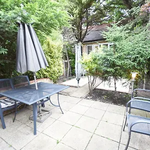 Beautiful Spacious In Waltham Forest East * Londra
