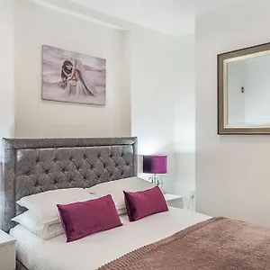 Modern South Kensington *