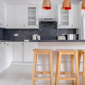 Airy 2 Bedroom Next To Clapham Common *