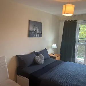 Homestay Wilmot Close *