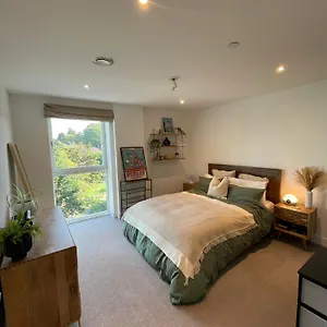 Stylish 1br Next To Hampstead Heath Apartment London