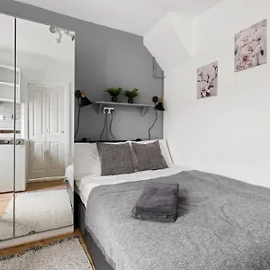 Charming Flat In The Heart Of Fulham * Londýn