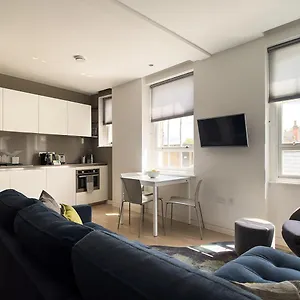 Mirabilis Apartments, Wells Court Apartment *