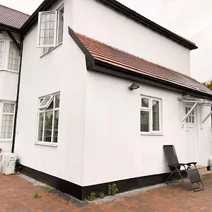 And Cosy One Bed Flat Apartment