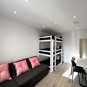 Flat A In Earlsfield * London