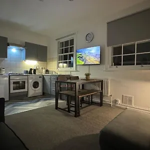 Flat In The Heart Of Camden Town *