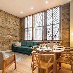 Prime Covent Garden Gem With Air-con Apartment