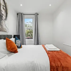 Cosy 1 & 2 Bedroom Zone 1 London