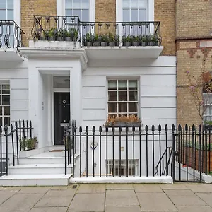 Casa Italia Near Sloane Square - Ac Bedrooms Holiday home London