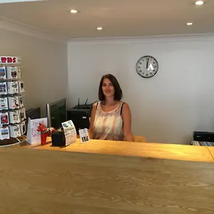 Melbourne House Отель