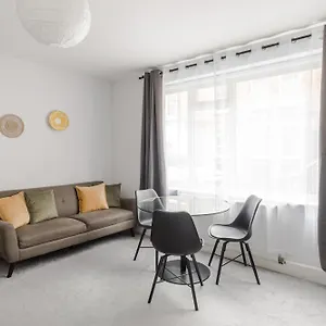 Camden 2bd Flat At Rousden Street شقة *