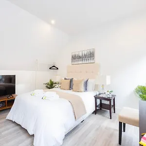 Homestay Private With Private Bathroom *