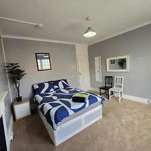Great Flat Close To Edgware Road * London