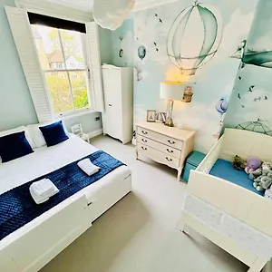 Private, Comfy And Quiet For 2 Clapham Holiday home