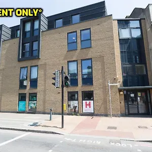Student Only Zeni Vauxhall London